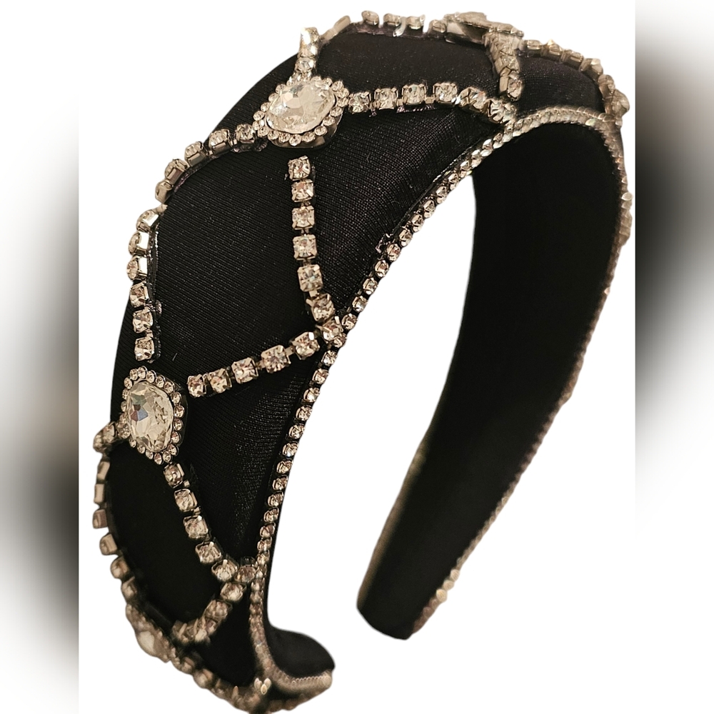 WOMEN'S HEADBAND BLACK VELVET GEM SEQUINED- Unbranded